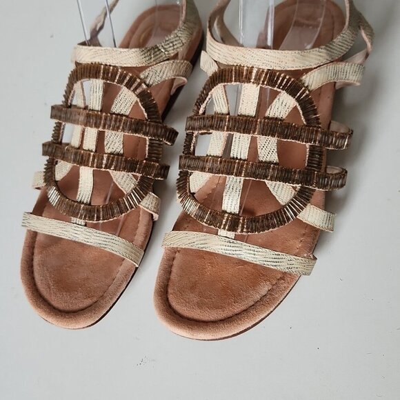 HOUSE OF HARLOW 1960 | Aggie Beaded Sandals Pink Cream Sz 37.5 - Picture 3 of 8